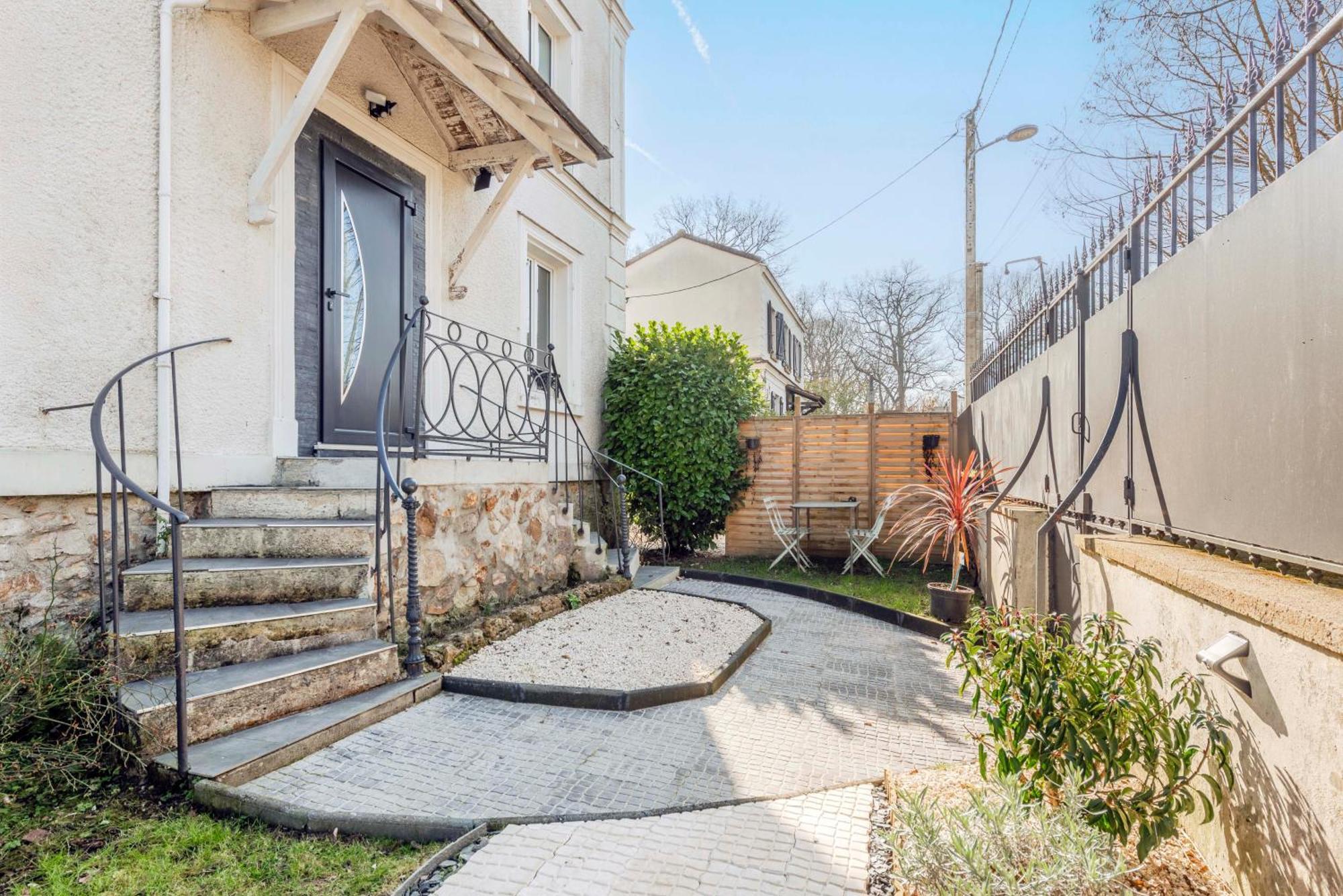 Jungle - Magnifique Appartement Avec Parking Prive - Paris-Disney & Cdg A 25 Minutes Pomponne Esterno foto